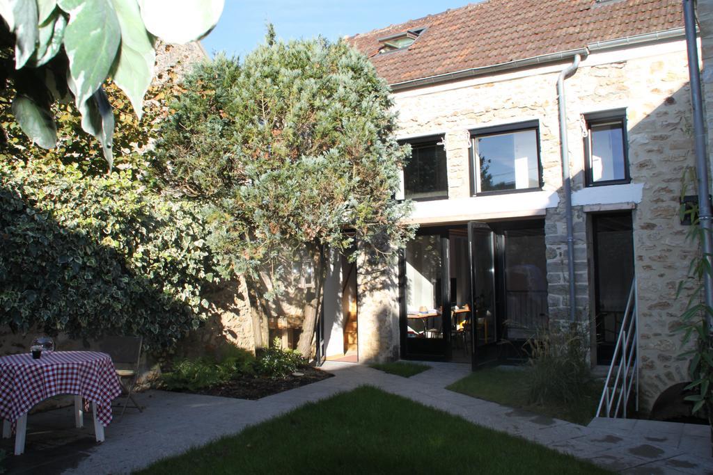 Le Nid D'Hirondelles Bed and Breakfast Perthes-en-Gatinais Exterior foto